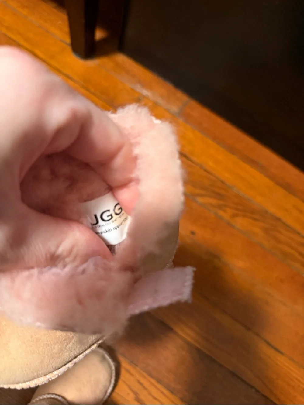 Baby Ugg slippers M